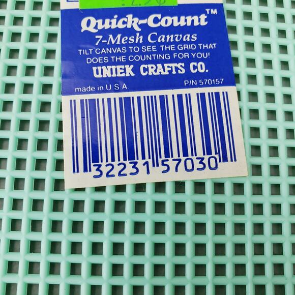 Lot of 17 Quick Count Plastic Canvas Sheets 7 Mesh 10.5" x 13.5" Multicolor - Picture 9 of 14